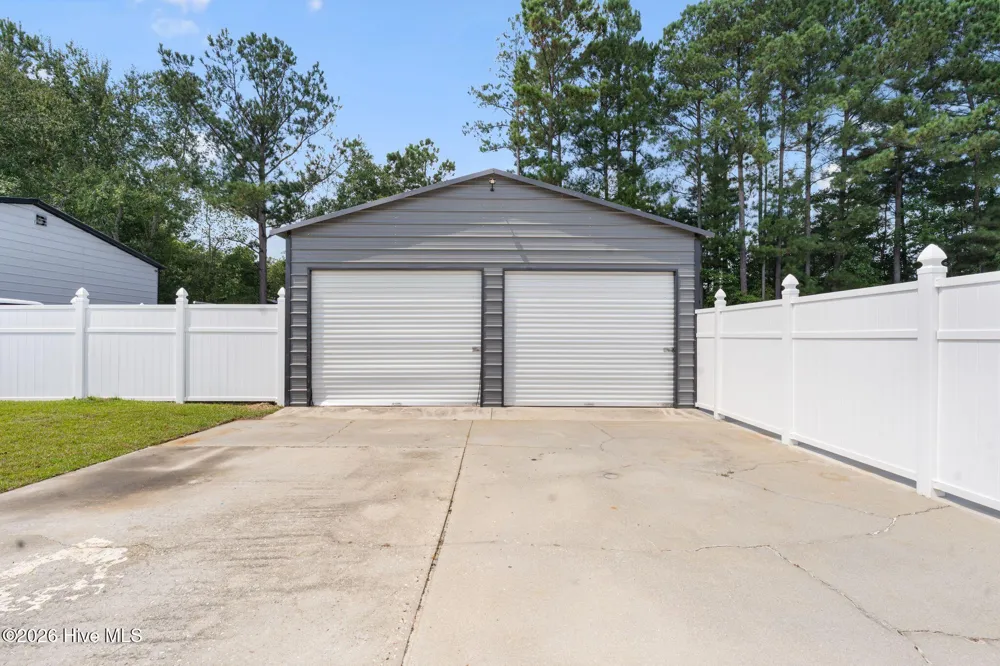 219 Oakwood Heights Drive Lumberton, NC 28358
