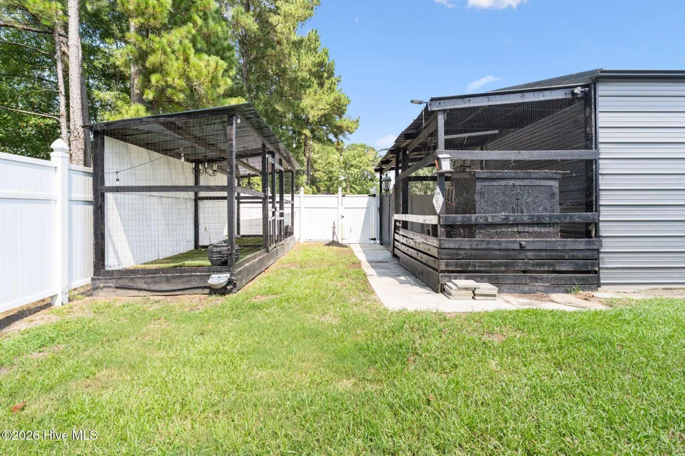 219 Oakwood Heights Drive Lumberton, NC 28358
