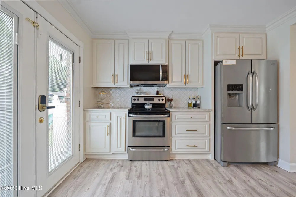 219 Oakwood Heights Drive Lumberton, NC 28358