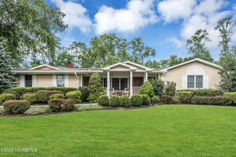 22 Rivers Edge Drive
