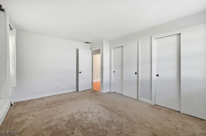 1015 Lakeview Dr Bridgewater, NJ 07920