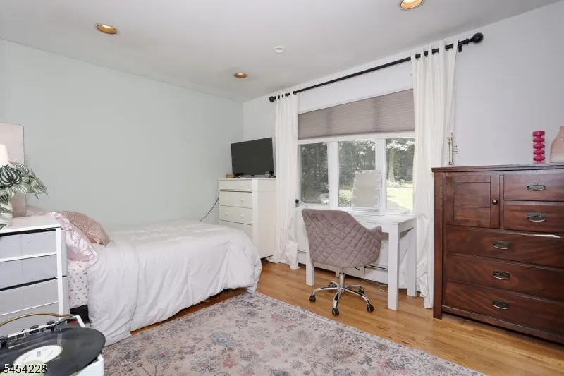 8 Northgate Park Ringwood, NJ 07456