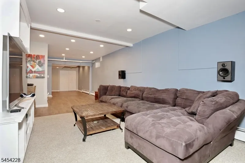 8 Northgate Park Ringwood, NJ 07456