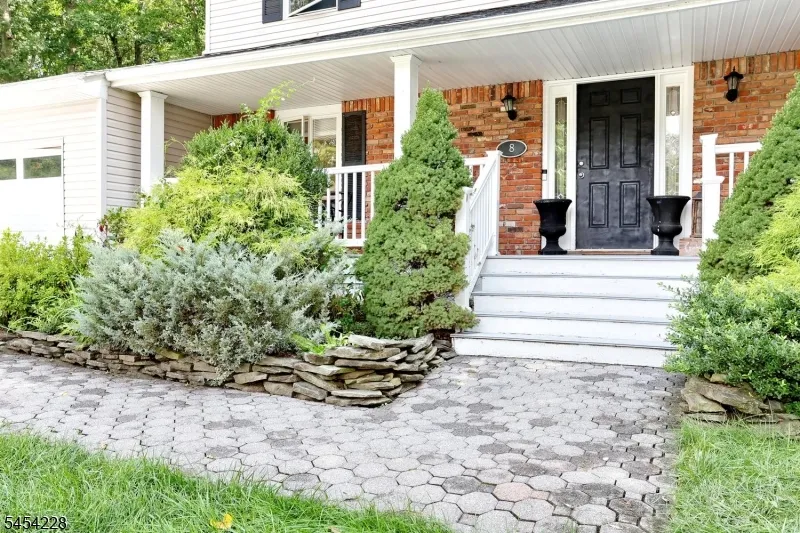 8 Northgate Park Ringwood, NJ 07456