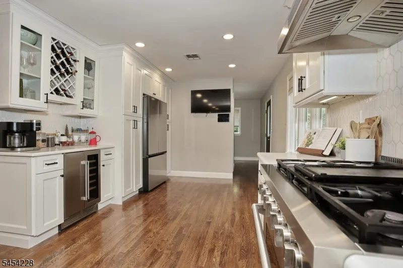 8 Northgate Park Ringwood, NJ 07456