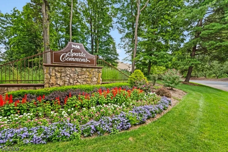 143 Wagon Wheel Rd #143 Unit 143 Sparta, NJ 07871