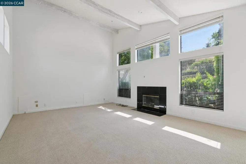 660 La Casa Via Walnut Creek, CA 94598