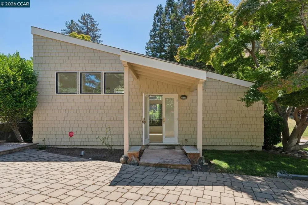660 La Casa Via Walnut Creek, CA 94598
