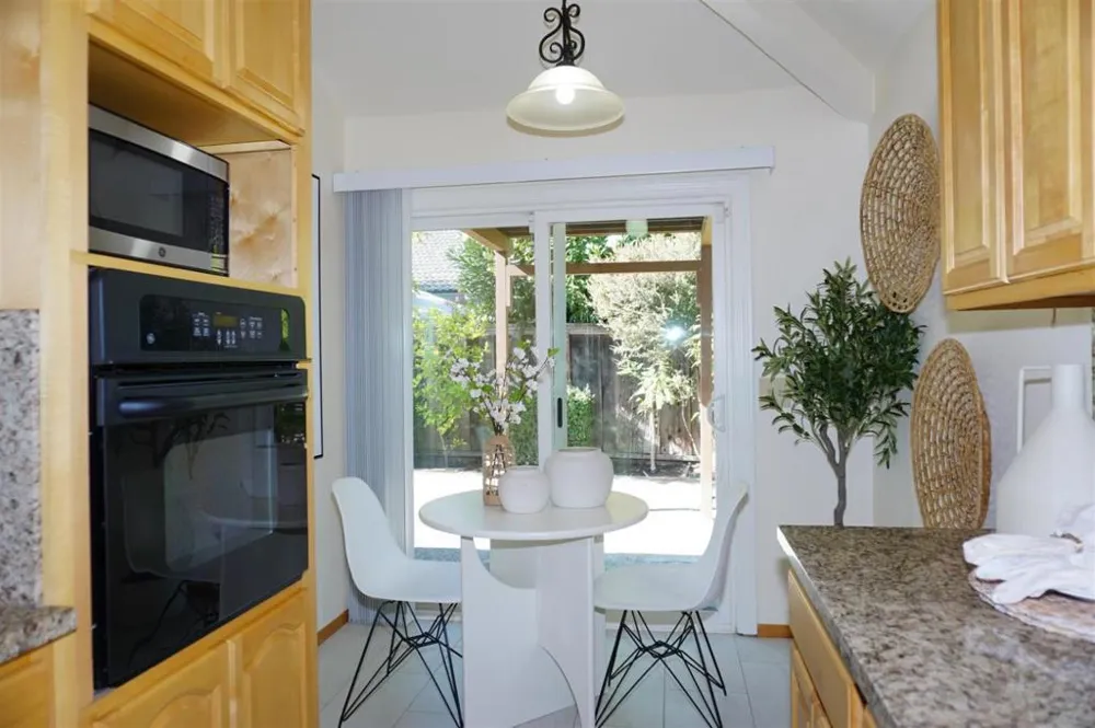 4008 Villa Vista Palo Alto, CA 94306