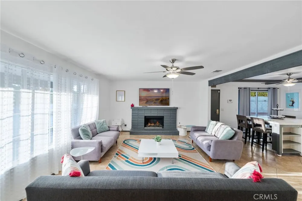 2306 Acacia Road E Palm Springs, CA 92262