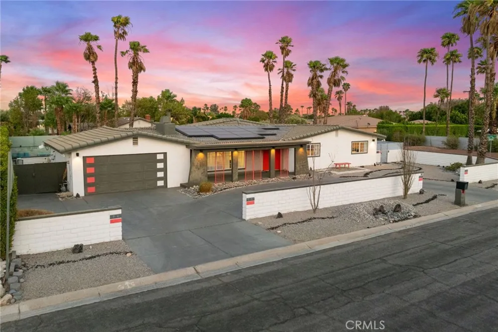 2306 Acacia Road E Palm Springs, CA 92262