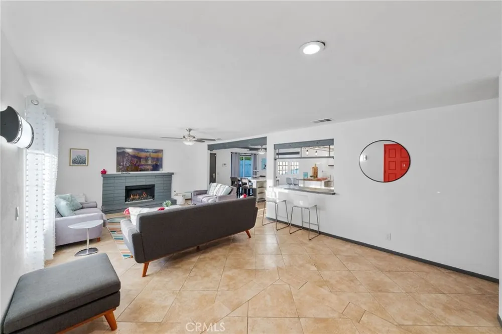 2306 Acacia Road E Palm Springs, CA 92262