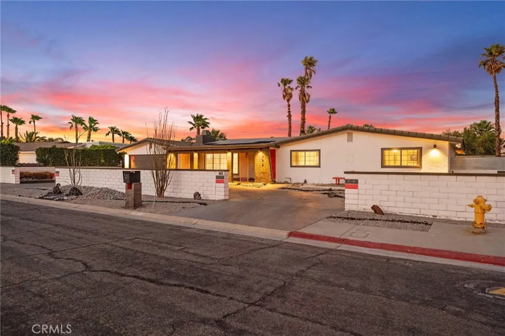 2306 Acacia Road E Palm Springs, CA 92262