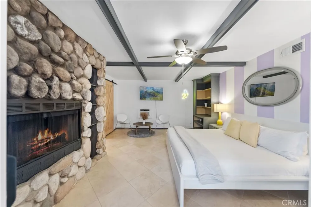 2306 Acacia Road E Palm Springs, CA 92262