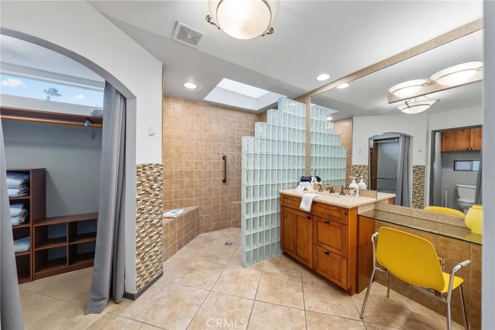 2306 Acacia Road E Palm Springs, CA 92262