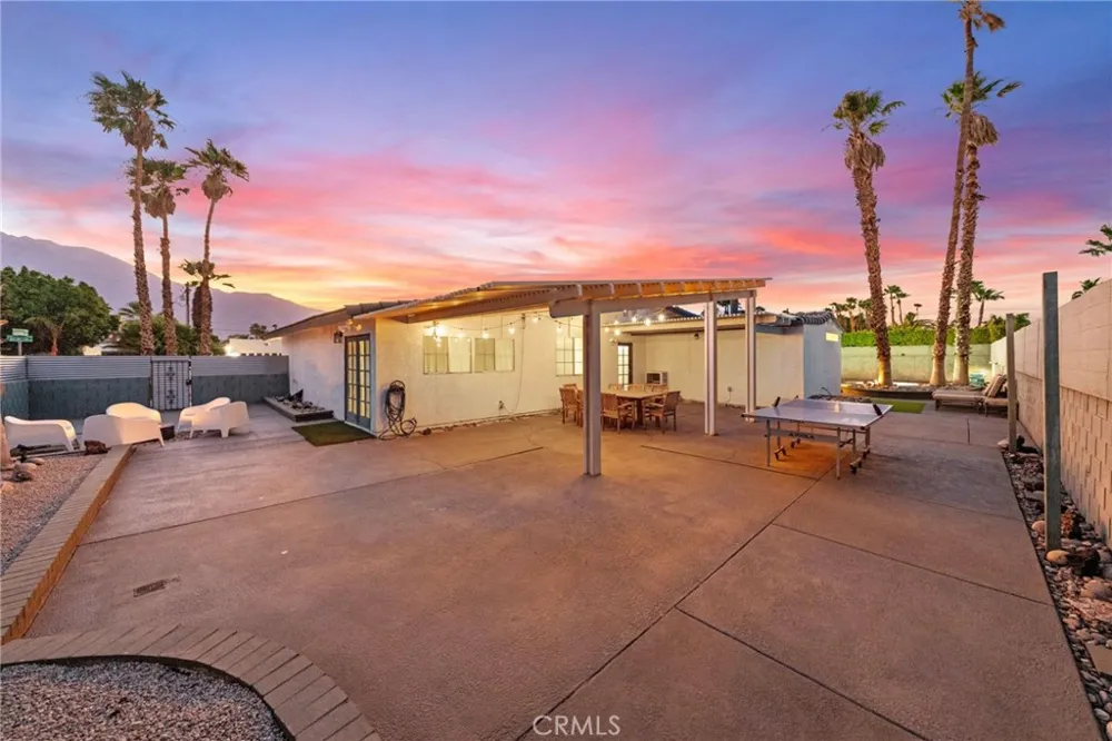 2306 Acacia Road E Palm Springs, CA 92262