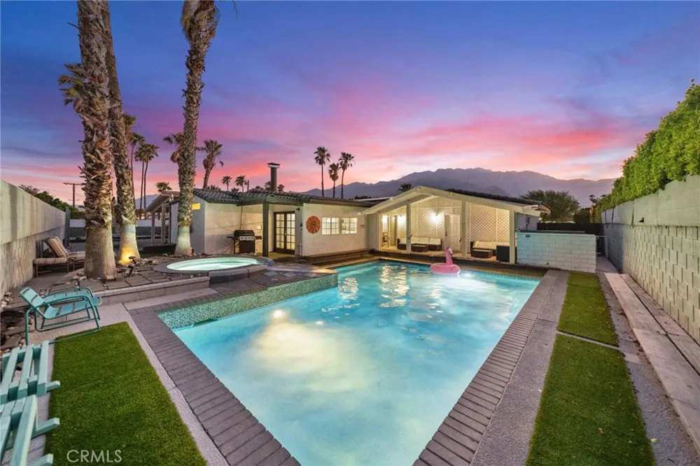 2306 Acacia Road E Palm Springs, CA 92262