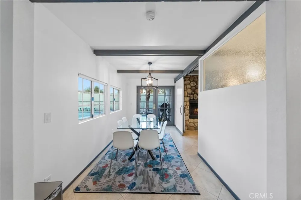 2306 Acacia Road E Palm Springs, CA 92262