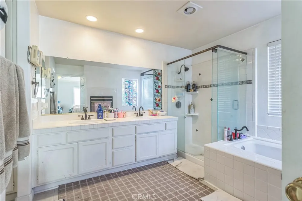 18641 Nathan Hill Drive Canyon Country, CA 91351