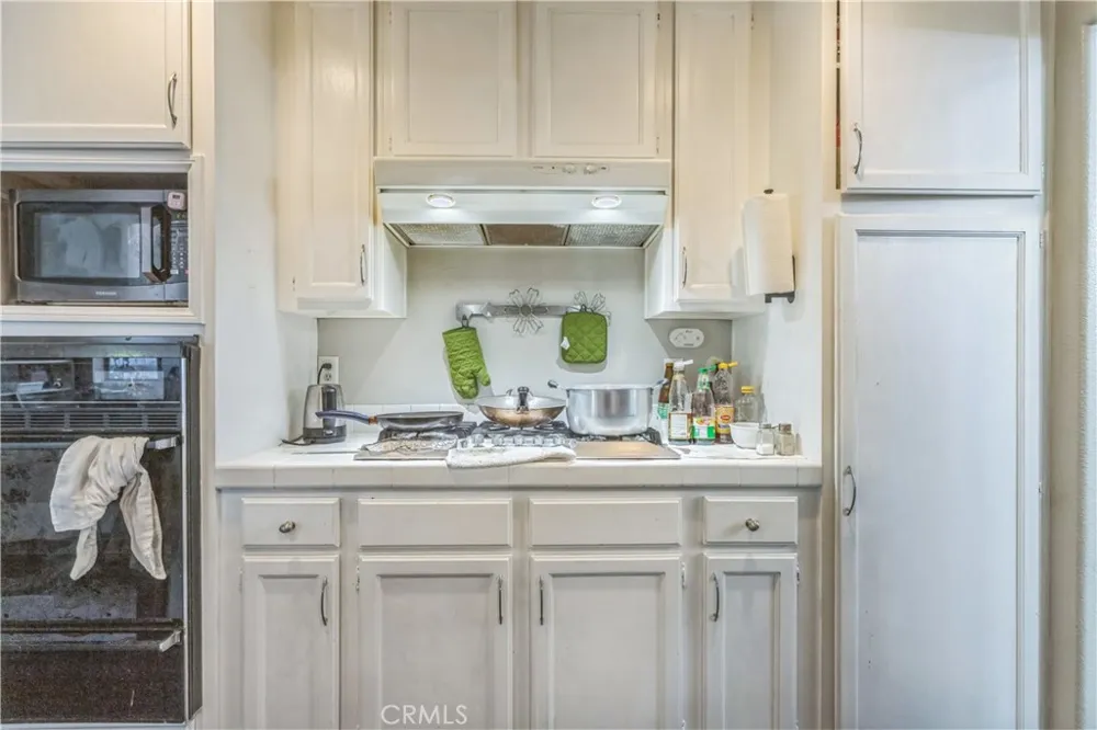 18641 Nathan Hill Drive Canyon Country, CA 91351