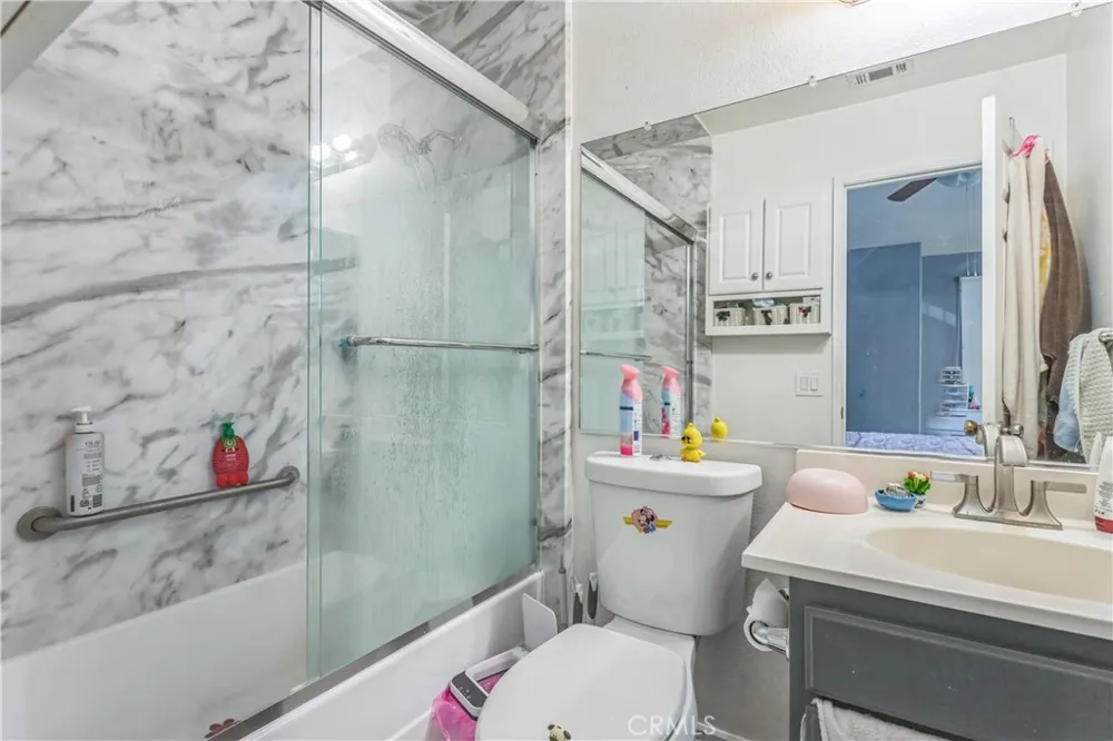 18641 Nathan Hill Drive Canyon Country, CA 91351