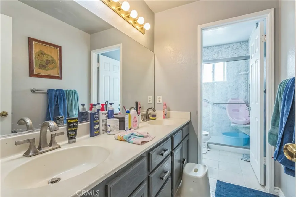 18641 Nathan Hill Drive Canyon Country, CA 91351