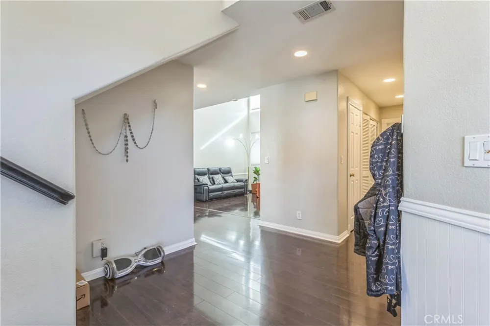 18641 Nathan Hill Drive Canyon Country, CA 91351