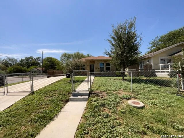 102 BOWDOIN ST San Antonio, TX 78237