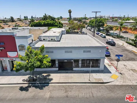 3700 E Cesar E Chavez Avenue