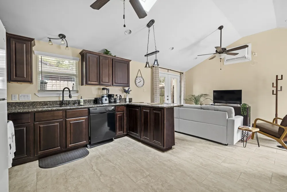 75 Pedernales Street Austin, TX 78702