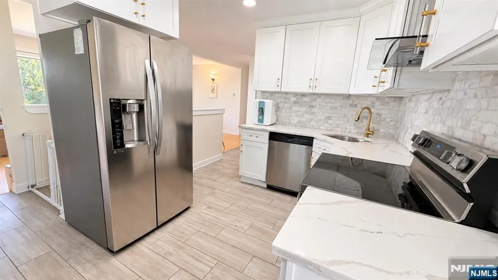 66 Merritt Avenue Cresskill, NJ 07626