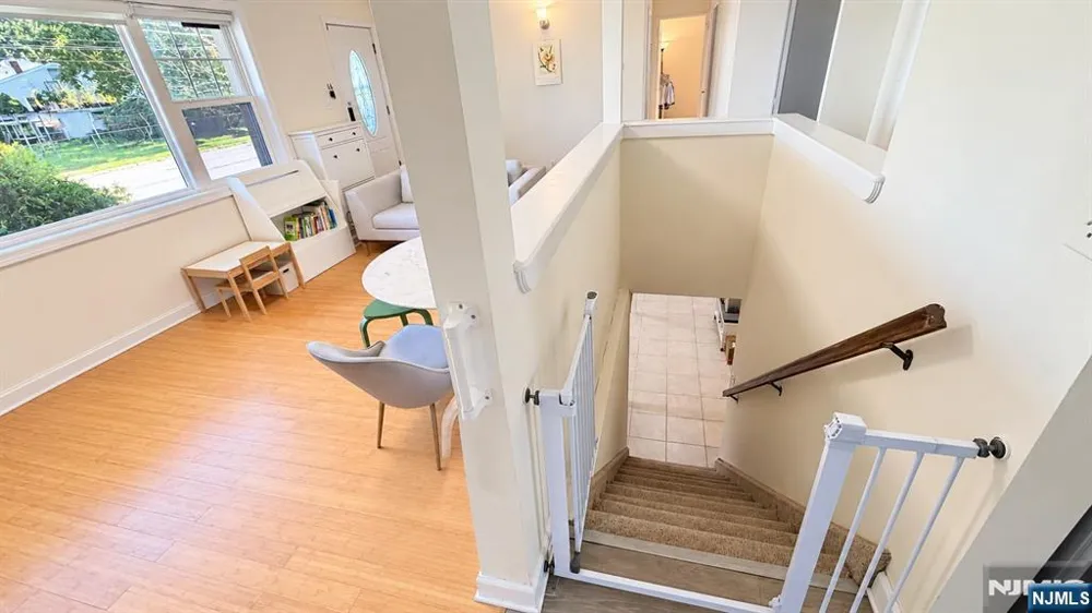 66 Merritt Avenue Cresskill, NJ 07626