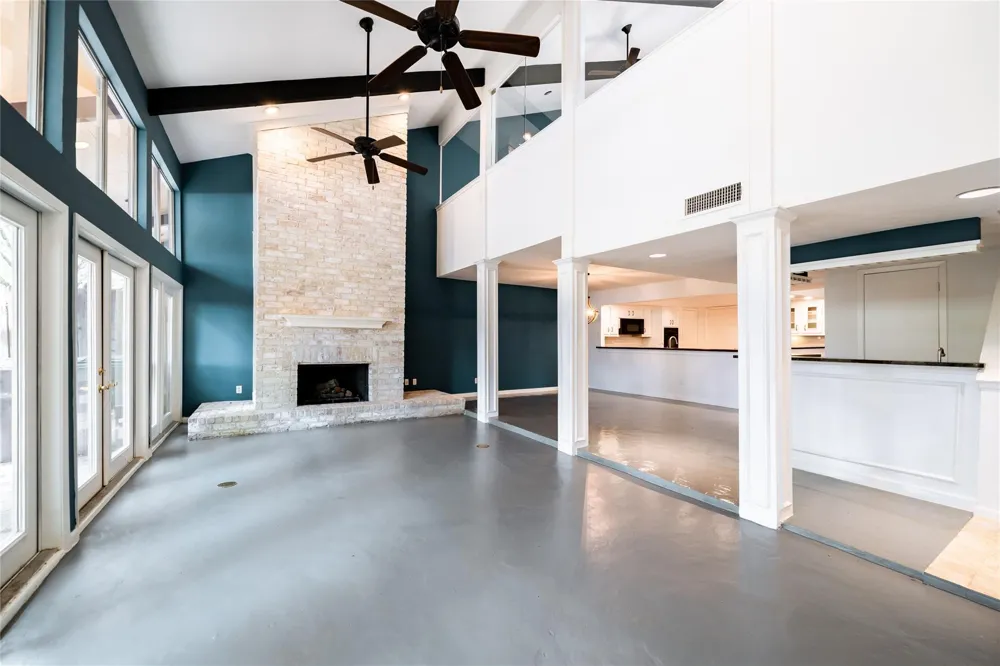 5918 San Felipe #11 Houston, TX 77057