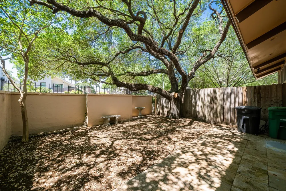 5918 San Felipe #11 Houston, TX 77057