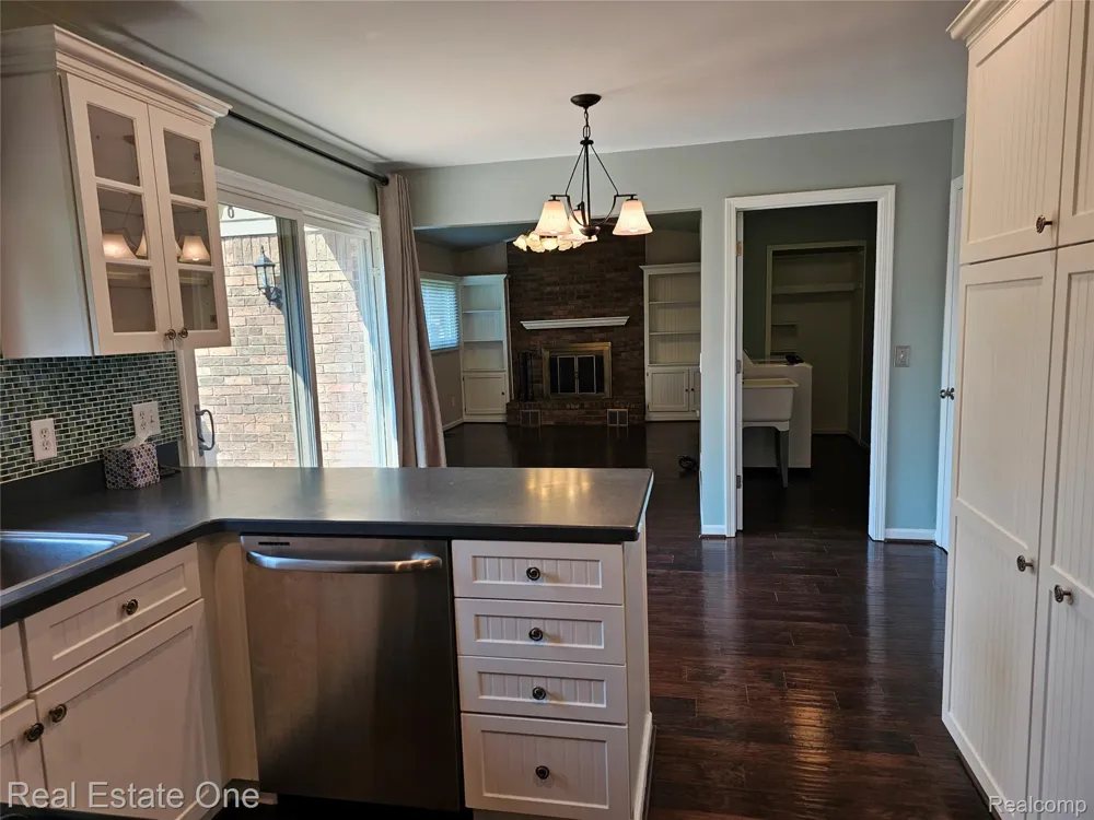 2070 Winchester Road Rochester Hills City, MI 48307