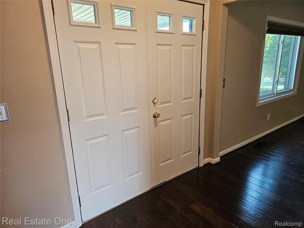 2070 Winchester Road Rochester Hills City, MI 48307