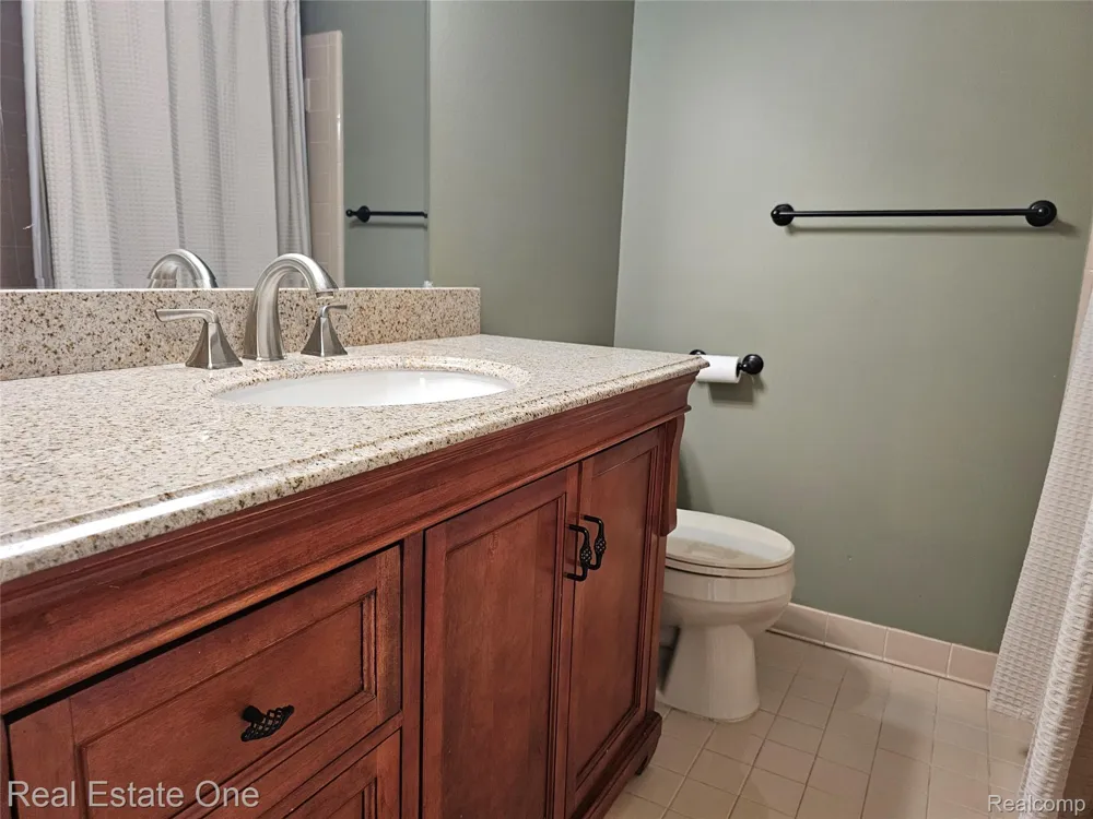 2070 Winchester Road Rochester Hills City, MI 48307
