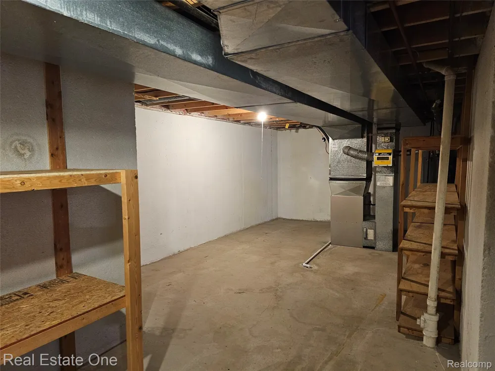 2070 Winchester Road Rochester Hills City, MI 48307