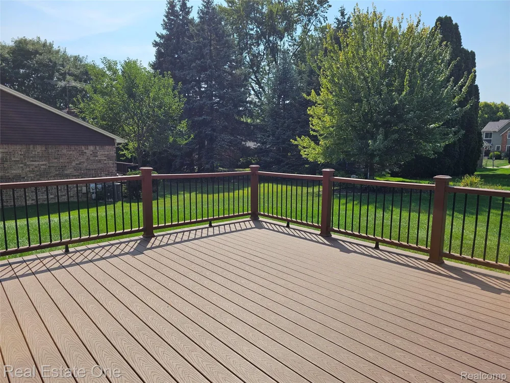 2070 Winchester Road Rochester Hills City, MI 48307