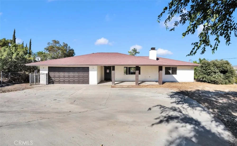 18606 Main Hesperia, CA 92345