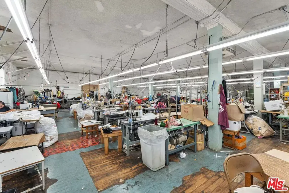 2600 S Main Street Los Angeles, CA 90007