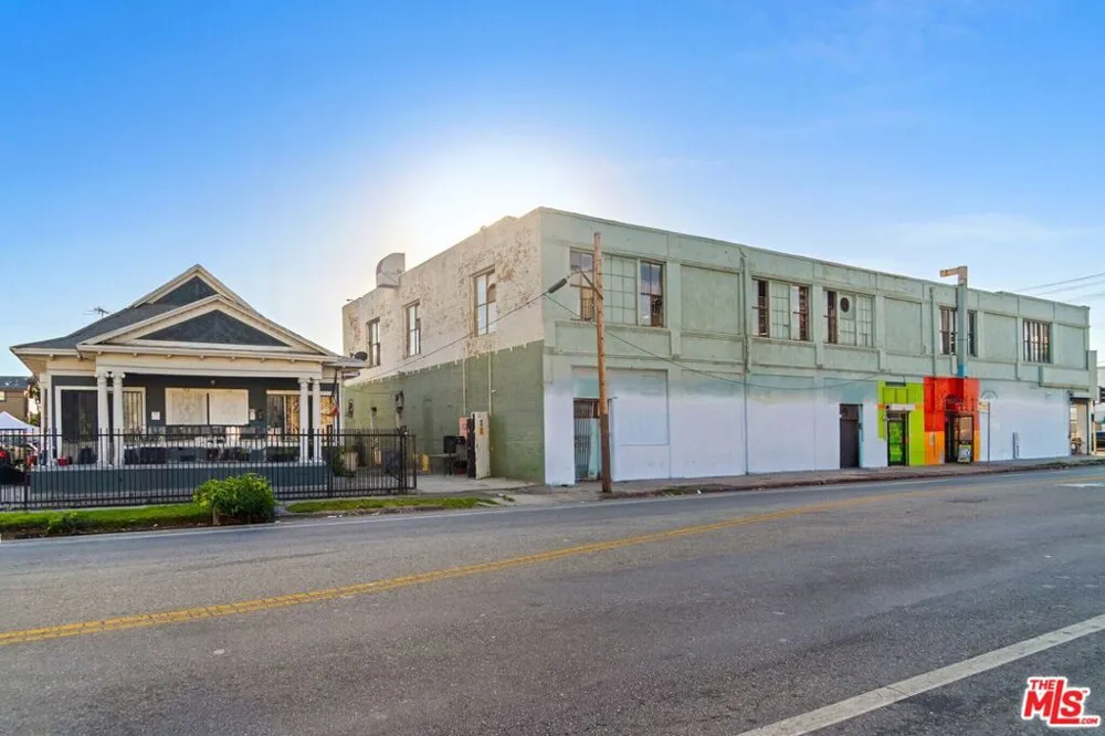 2600 S Main Street Los Angeles, CA 90007