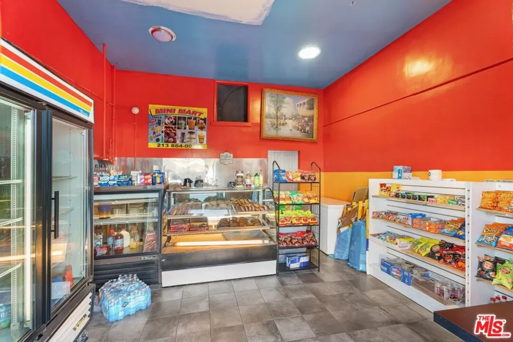 2600 S Main Street Los Angeles, CA 90007