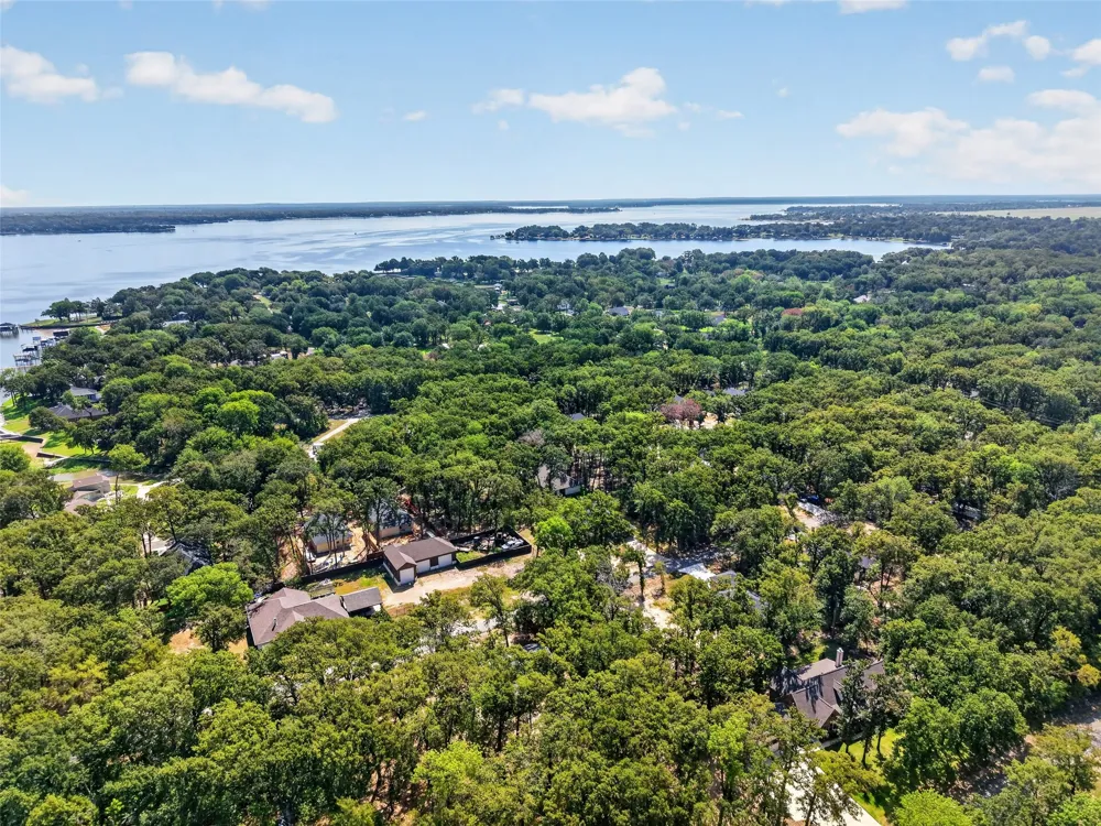 219 E Beachwood Loop Trinidad, TX 75163