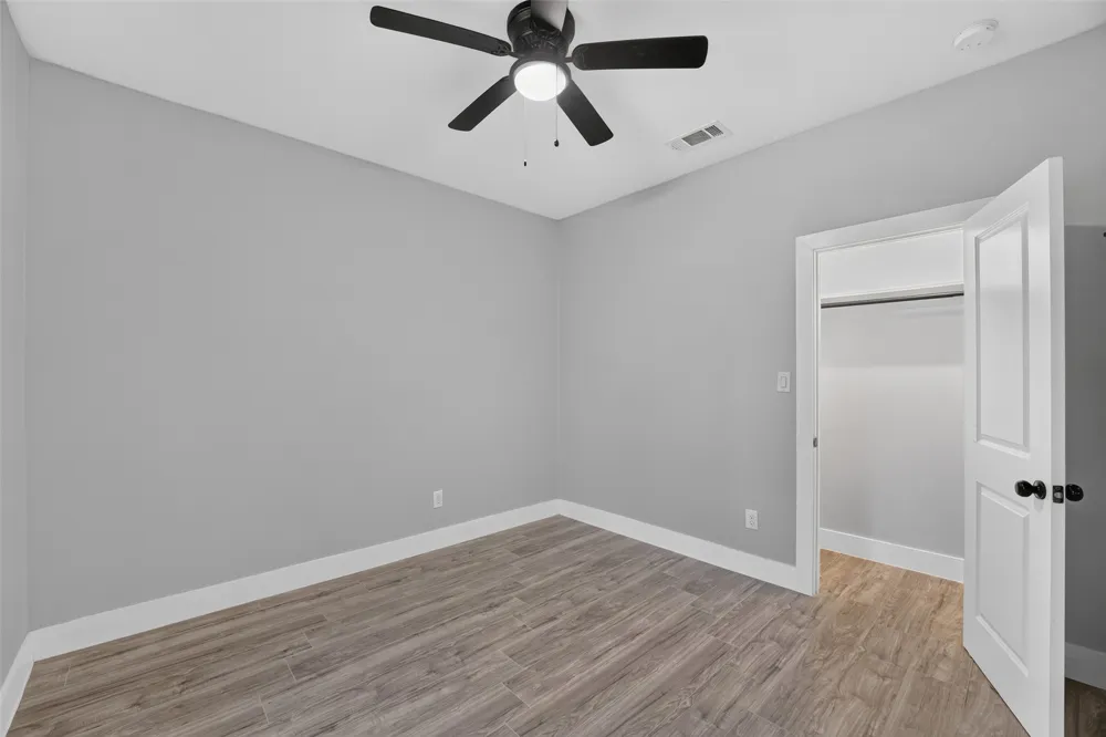 219 E Beachwood Loop Trinidad, TX 75163