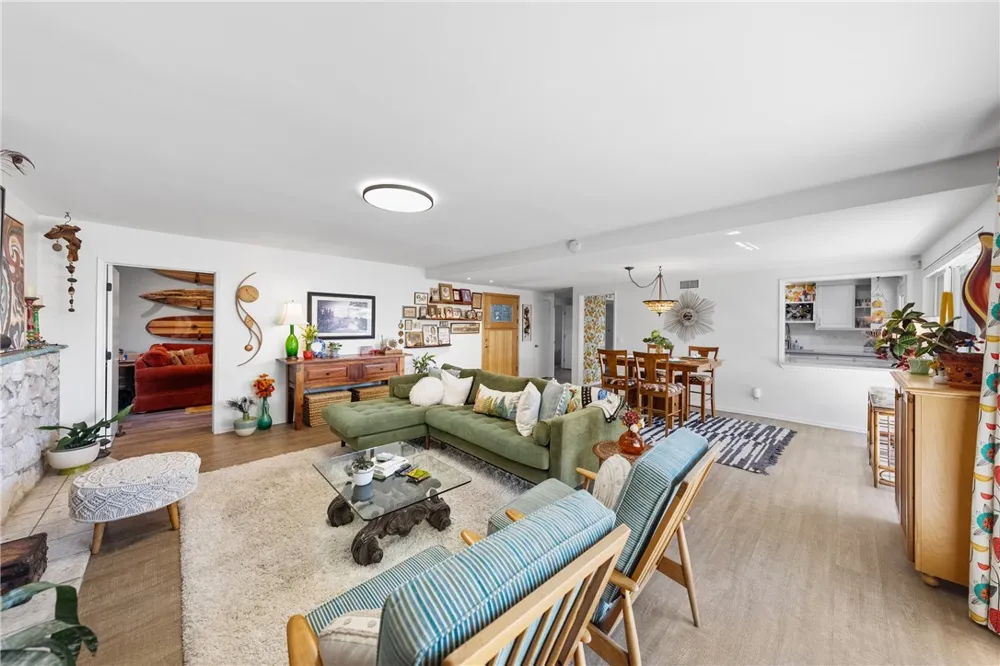 1408 E Fairway Dr Orange, CA 92866