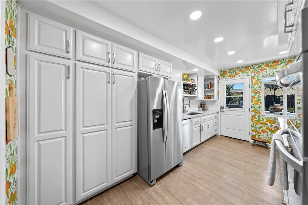 1408 E Fairway Dr Orange, CA 92866