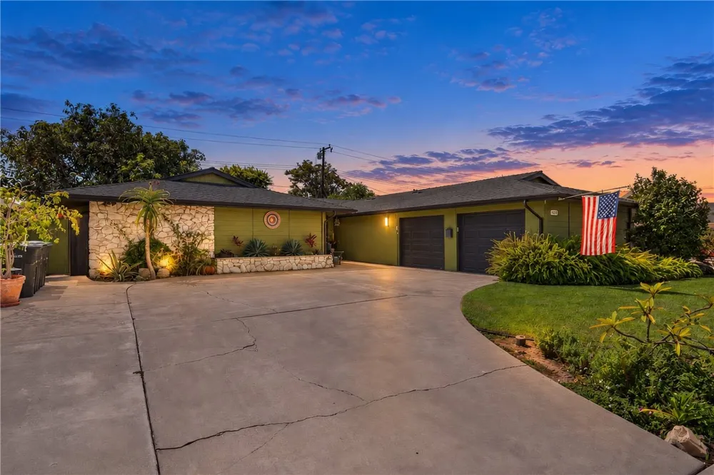 1408 E Fairway Dr Orange, CA 92866