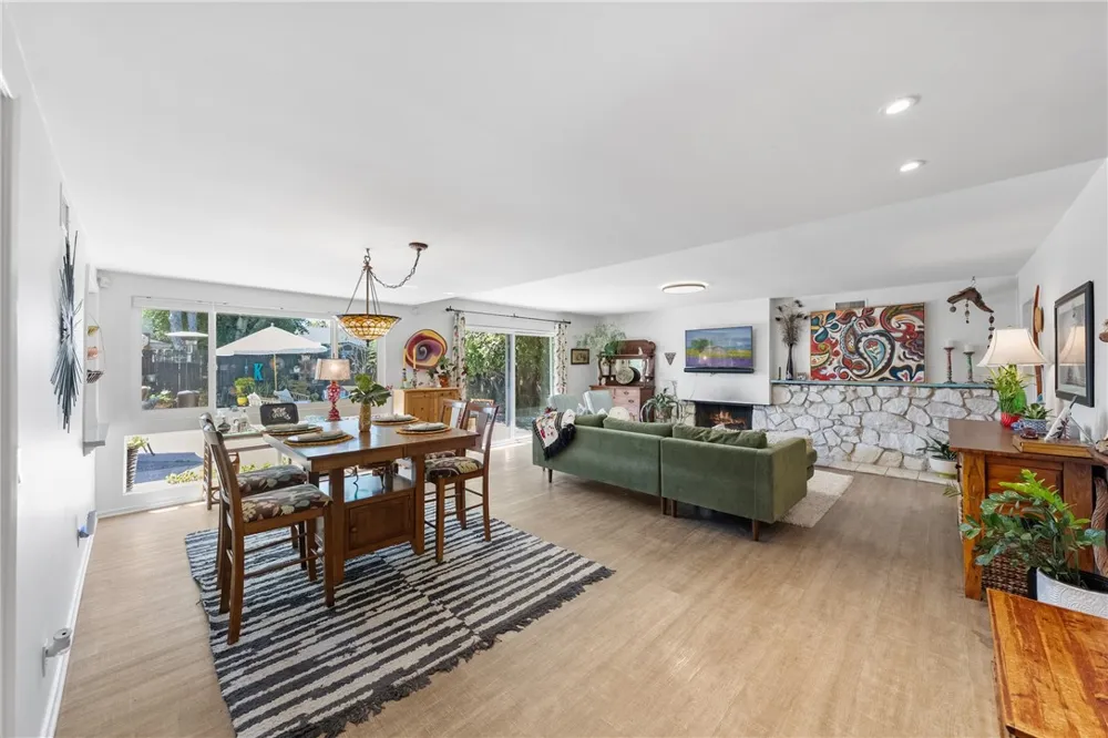 1408 E Fairway Dr Orange, CA 92866