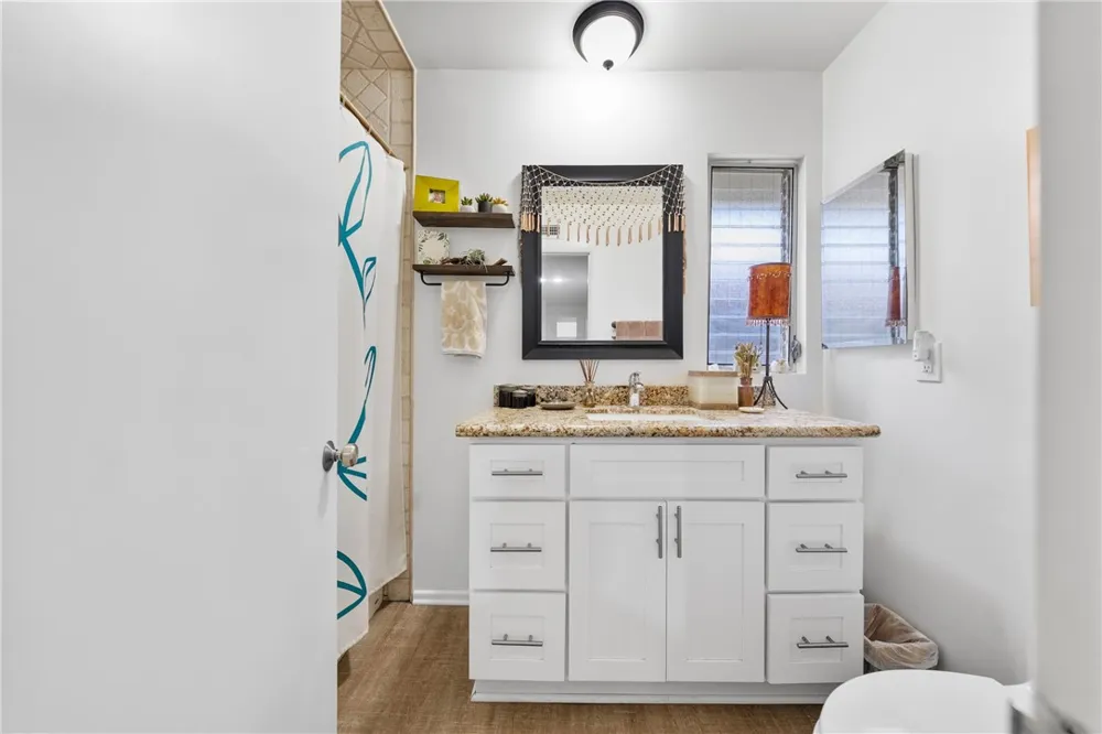 1408 E Fairway Dr Orange, CA 92866